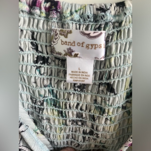 BAND OF GYPSIES Arica Off The Shoulder Crop Top Size Large - Never Worn - Picture 9 of 10